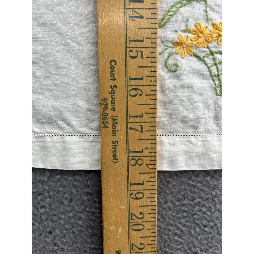 Vintage Hand Embroidered Linen Guest Towel Set Floral Basket Applique White 2pc